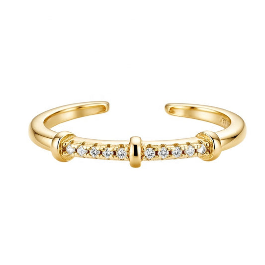 Minimalist cubic zirconia