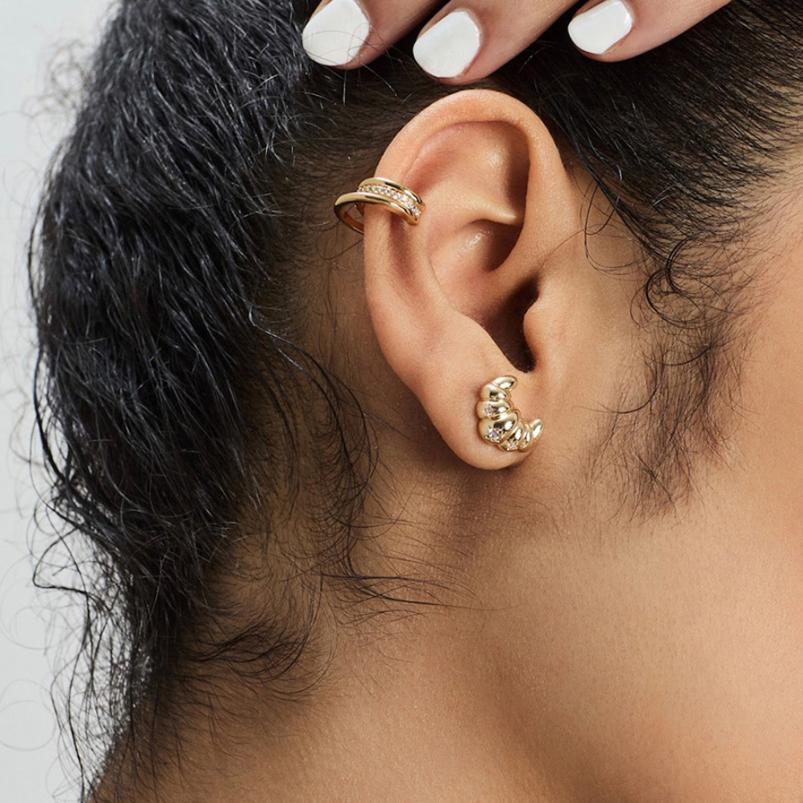 Croissant Gold Stud