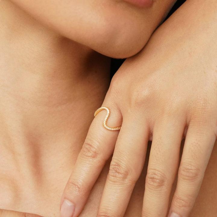 Curve Crystal